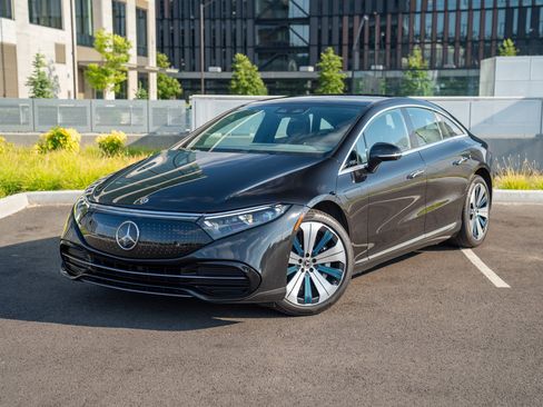 Used 2022 Mercedes-Benz EQS 450+ Sedan image 1
