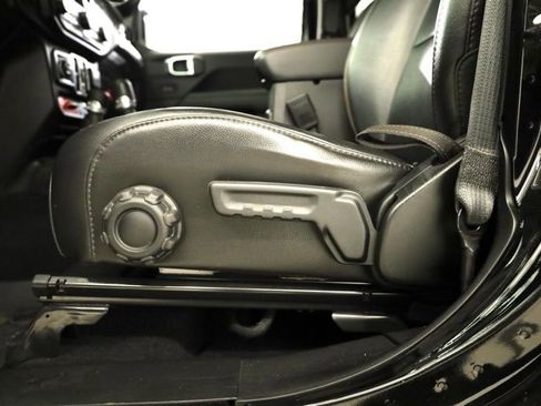 Used 2021 Jeep Wrangler Unlimited Rubicon image 11