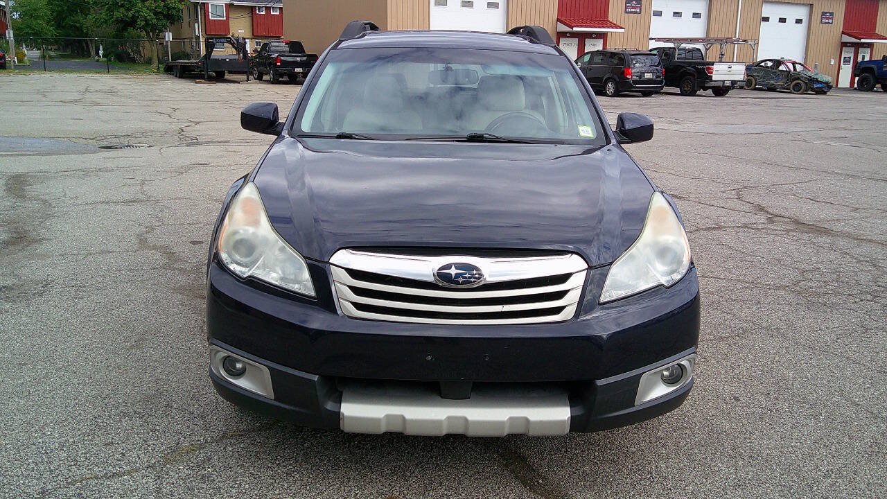 Used 2012 Subaru Outback 2.5i Limited w/ Moonroof Pkg AWD/4WD image 2