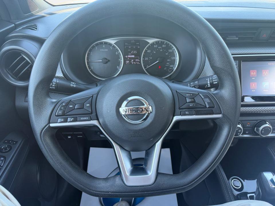 Used 2018 Nissan Kicks S FWD image 13