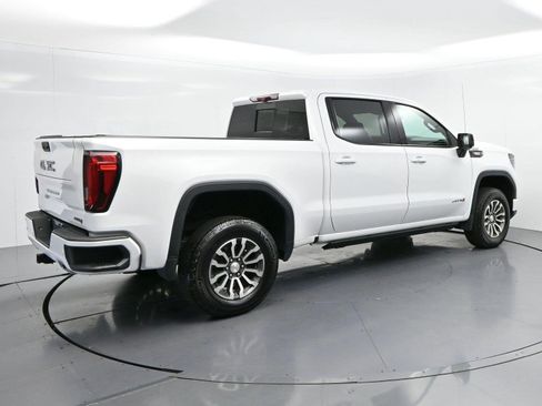 Used 2023 GMC Sierra 1500 AT4 w/ AT4 Premium Package AWD/4WD image 7