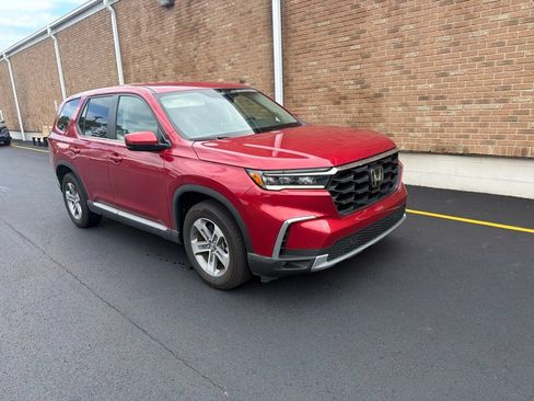 Certified 2025 Honda Pilot EX-L image 4