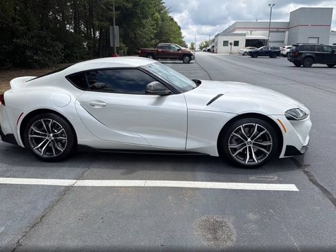 Used 2022 Toyota Supra w/ Safety & Technology Package RWD image 4