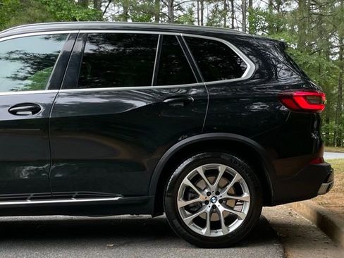 Used 2022 BMW X5 sDrive40i w/ Premium Package RWD image 5