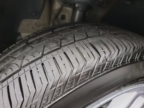 Certified 2025 Honda Passport EX-L image 31