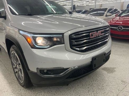 Used 2017 GMC Acadia SLT image 37