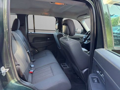 Used 2011 Jeep Liberty Sport image 12