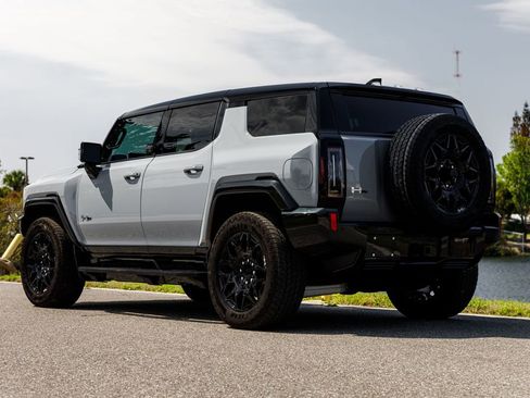 Used 2024 GMC Hummer EV 2X image 5