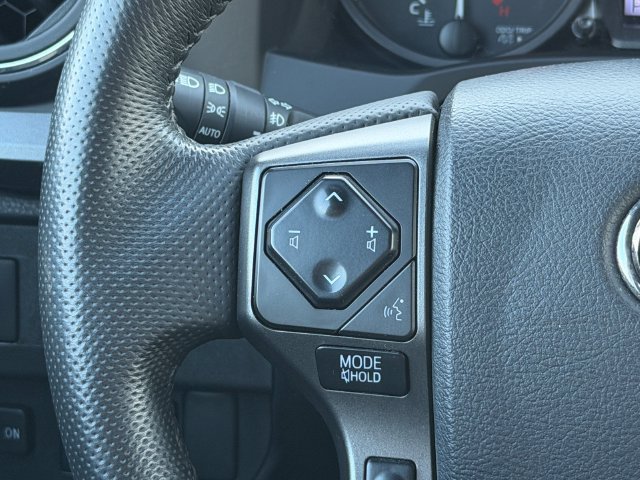 Certified 2023 Toyota Tacoma TRD Off-Road AWD/4WD image 27