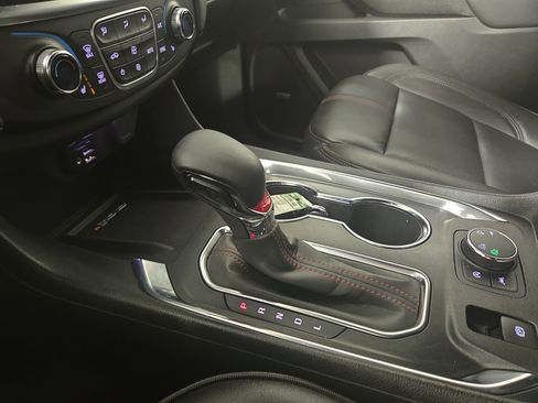 Certified 2023 Chevrolet Traverse RS image 24