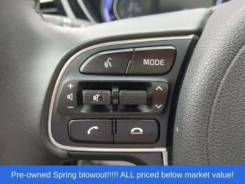 Used 2022 Kia Niro LXS FWD image 27