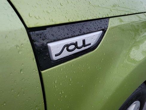 Used 2017 Kia Soul image 6