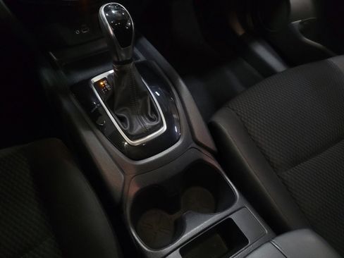 Used 2019 Nissan Rogue Sport S w/ Appearance Package image 26