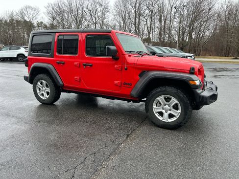 Used 2022 Jeep Wrangler Unlimited Sport image 2