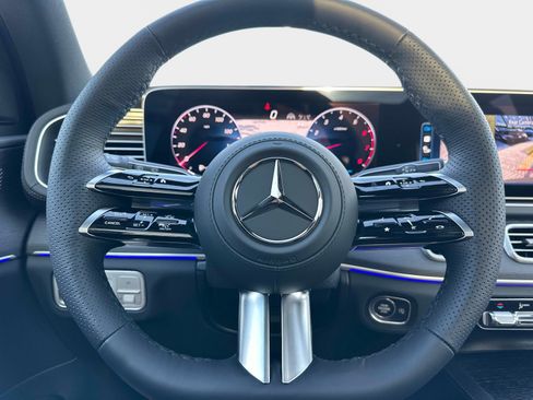 New 2026 Mercedes-Benz GLS 450 450 4MATIC SUV image 31