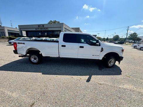 Used 2022 Ford F250 XL w/ Power Equipment Group AWD/4WD image 25