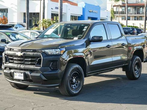 Used 2023 Chevrolet Colorado W/T RWD image 3