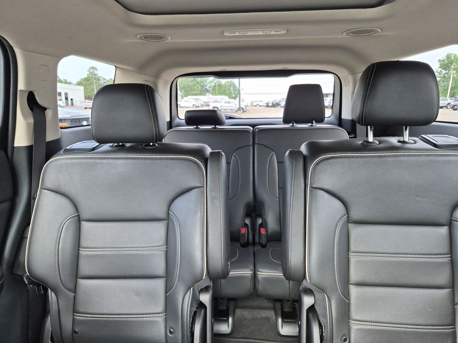Certified 2023 GMC Acadia Denali w/ Denali Ultimate Package FWD image 38