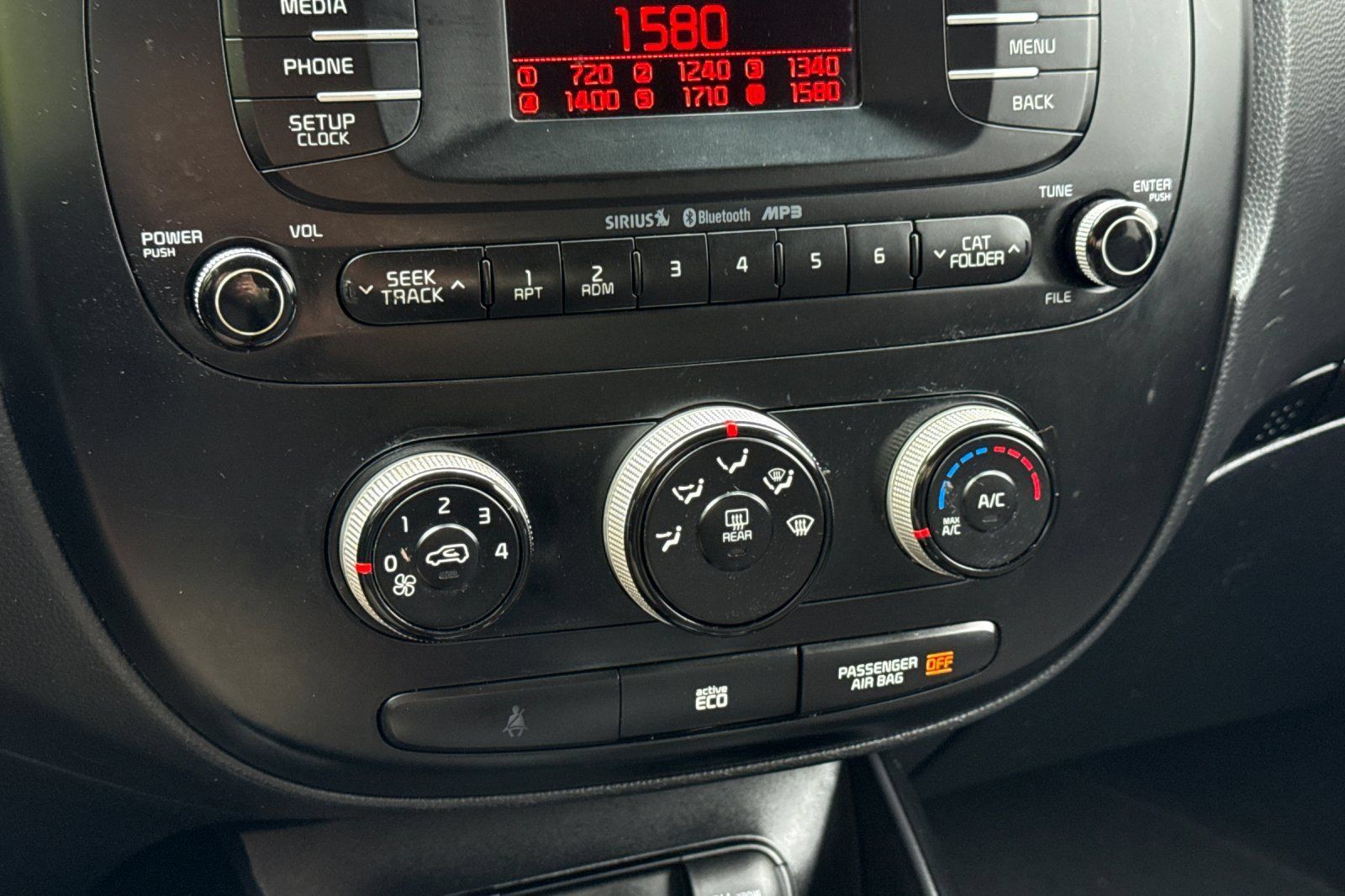 Used 2015 Kia Soul FWD image 19