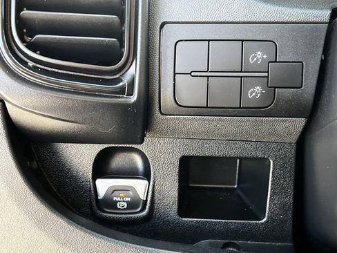 Used 2024 RAM ProMaster 2500 image 14