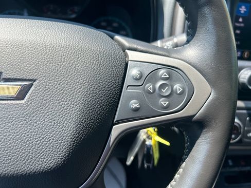 Used 2022 Chevrolet Colorado Z71 AWD/4WD image 30