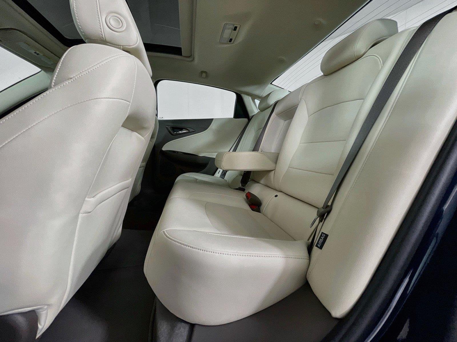 Used 2022 Chevrolet Malibu Premier FWD image 28