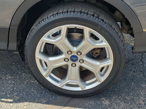 Used 2019 Ford Escape Titanium FWD image 31