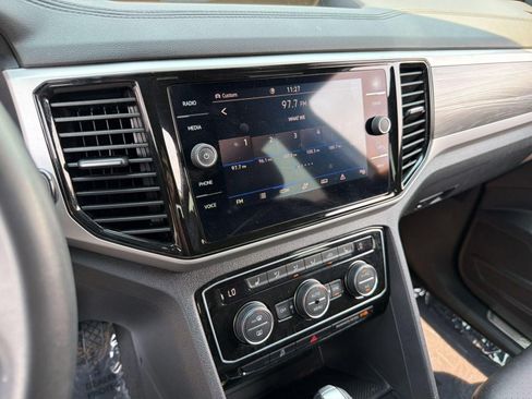 Used 2023 Volkswagen Atlas Cross Sport SE w/ Panoramic Sunroof Package AWD/4WD image 19
