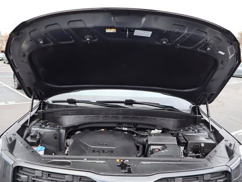 Certified 2022 Kia Telluride EX w/ EX Premium Package image 10