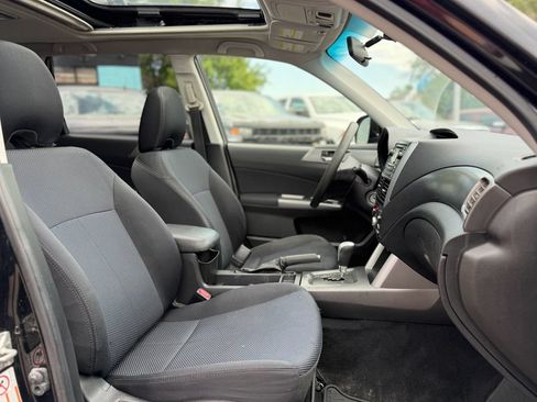 Used 2013 Subaru Forester 2.5X Premium AWD/4WD image 6