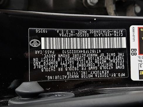 Used 2019 Toyota Avalon Limited image 28