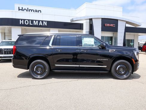 New 2026 GMC Yukon XL Elevation AWD/4WD image 2
