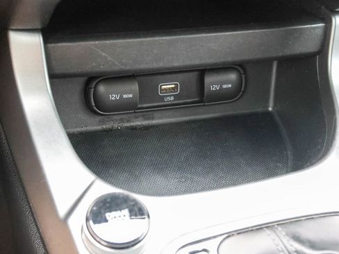 Used 2022 Kia Seltos LX AWD/4WD image 16