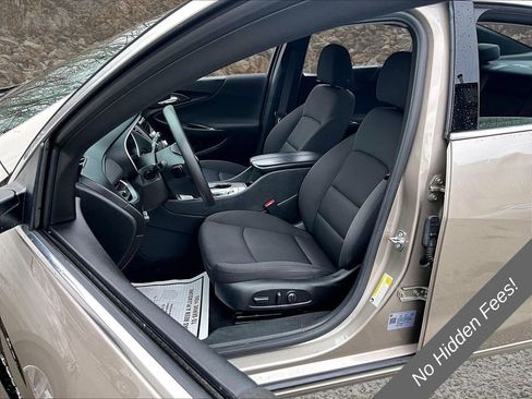 Used 2023 Chevrolet Malibu LT FWD image 23