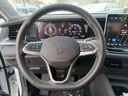 New 2026 Volkswagen Tiguan SE AWD/4WD image 23