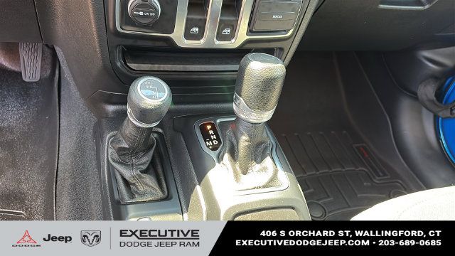 Used 2023 Jeep Wrangler Sport AWD/4WD image 16