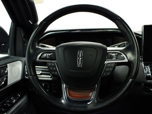 Used 2023 Lincoln Navigator L Reserve image 23