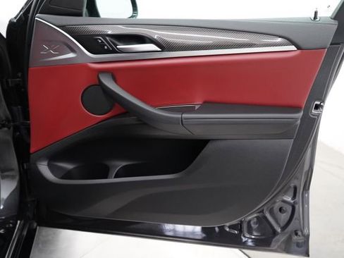 Used 2023 BMW X4 M40i w/ Premium Package image 90