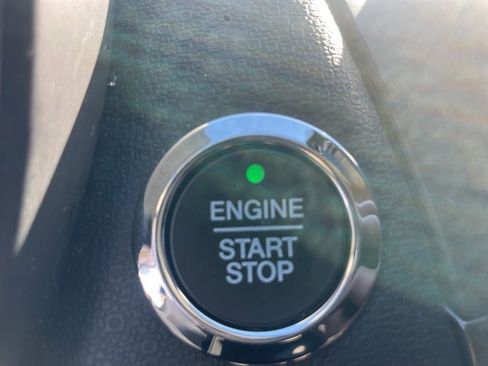 Used 2021 Ford EcoSport SE w/ SE Convenience Package image 22