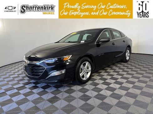 Used 2022 Chevrolet Malibu LS w/ LPO, Floor Liner Package FWD image 1