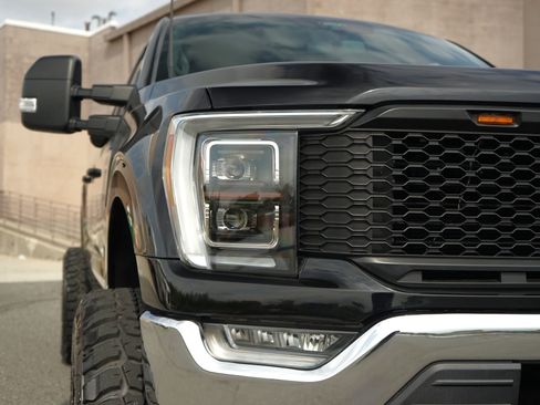 Used 2021 Ford F150 Lariat w/ Equipment Group 502A High AWD/4WD image 6