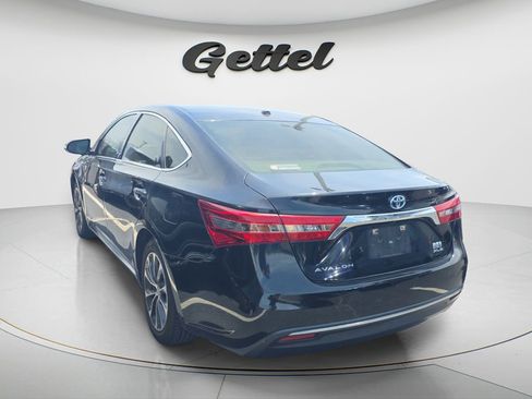 Used 2017 Toyota Avalon XLE Plus w/ Carpet Mat Package FWD image 4