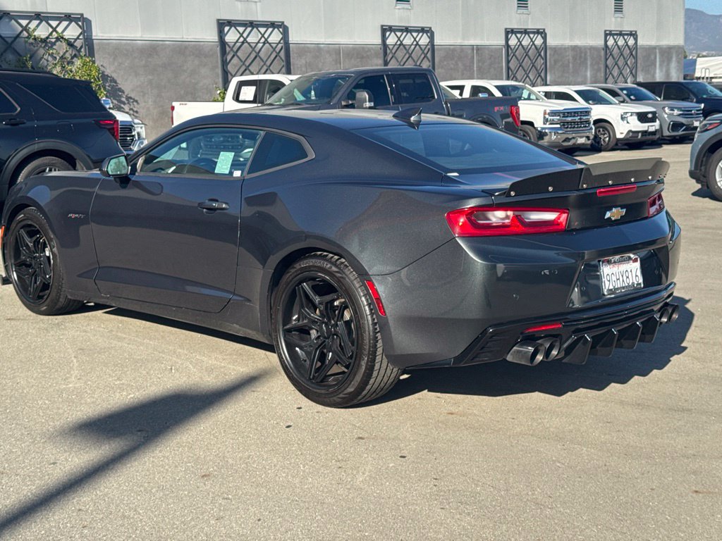 Used 2017 Chevrolet Camaro LT RWD image 15