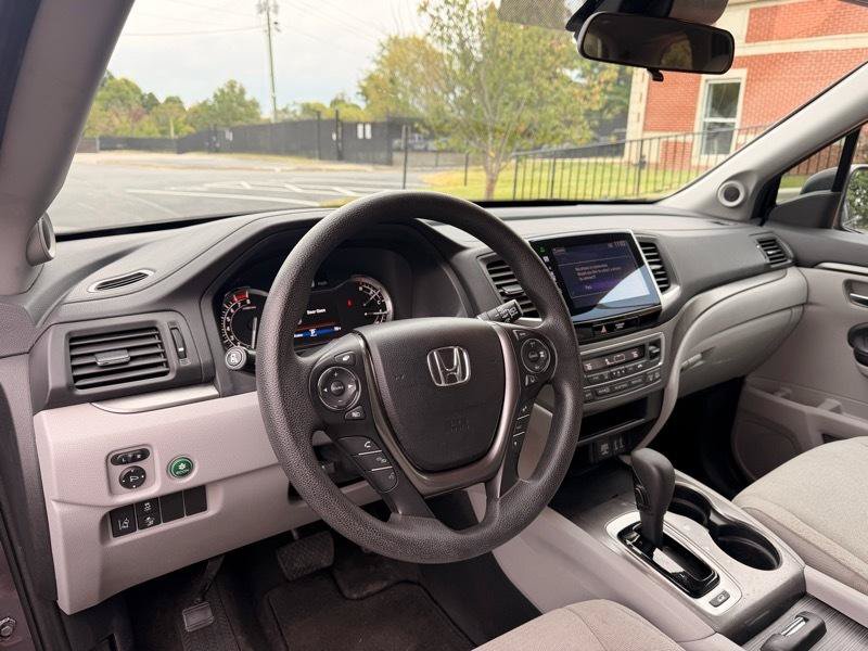 Used 2016 Honda Pilot EX image 10