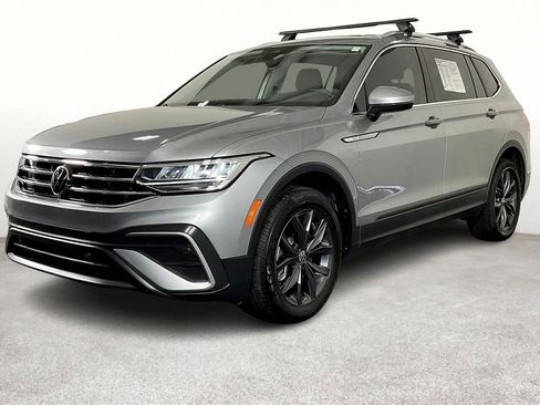 Used 2023 Volkswagen Tiguan SE image 15