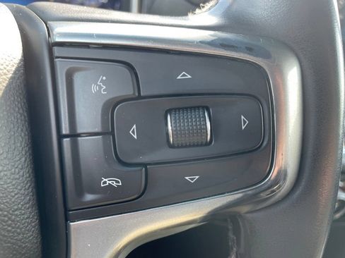 Used 2023 Chevrolet Silverado 1500 LT AWD/4WD image 18