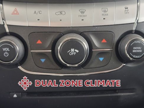 Used 2018 Dodge Journey SE w/ Popular Equipment Group image 22