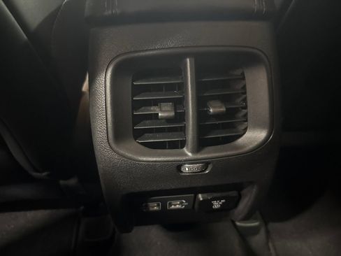 Used 2021 Jeep Cherokee Limited AWD/4WD image 13