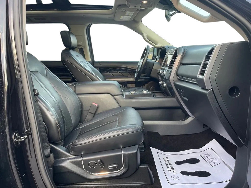 Used 2020 Ford Expedition Max Platinum AWD/4WD image 25
