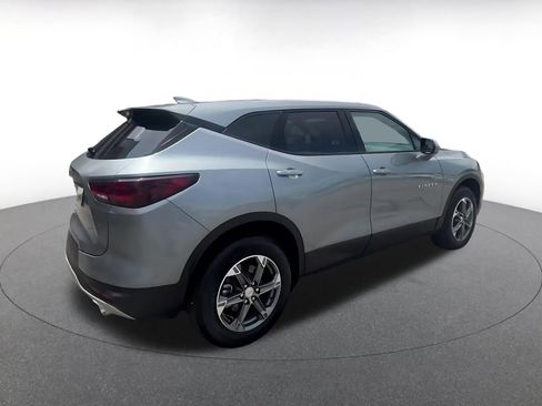 Used 2025 Chevrolet Blazer LT FWD image 13